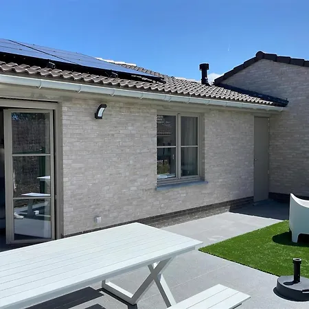 In Near Sint-andre Beach, Cleaning Included Casa vacanze