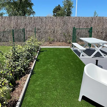 Charming With Enclosed Garden , Cleaning Included Koksijde